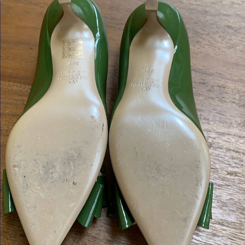 Pumps - Picture 3 of 4